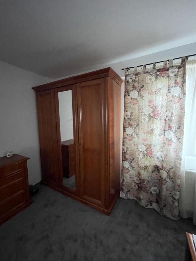 Eroilor Apartament Lägenhet Suceava Exteriör bild